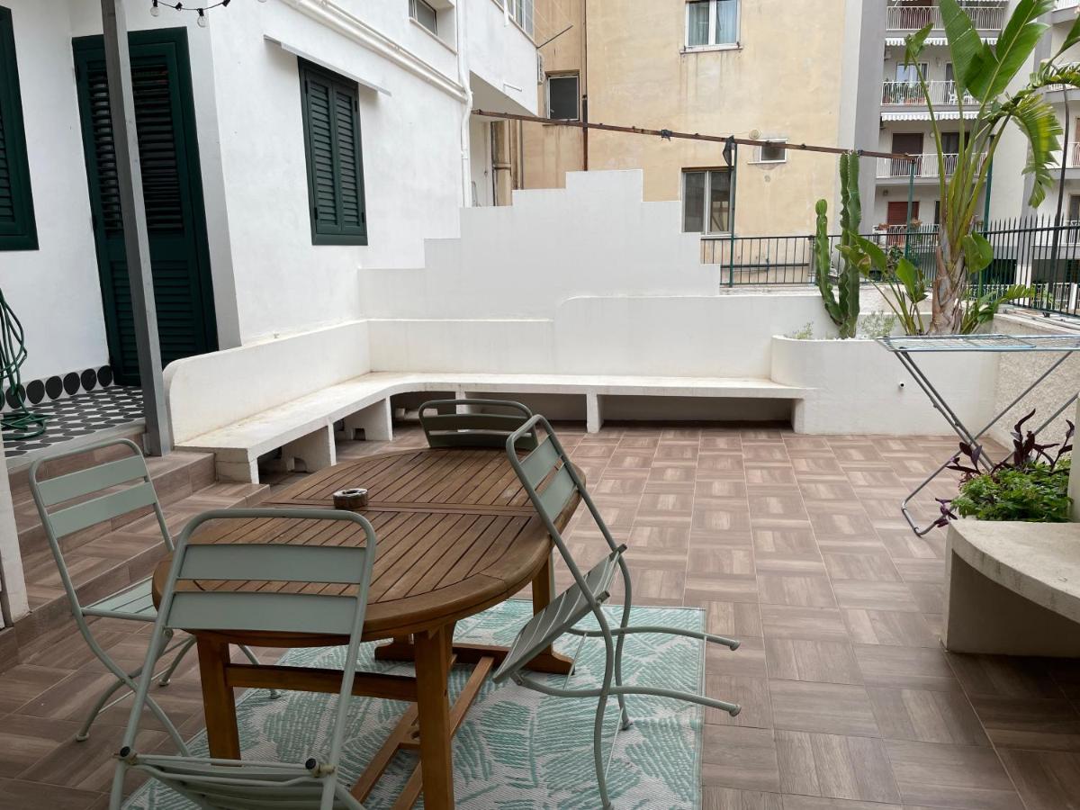 Dusme Bed & Breakfast Taranto Bagian luar foto